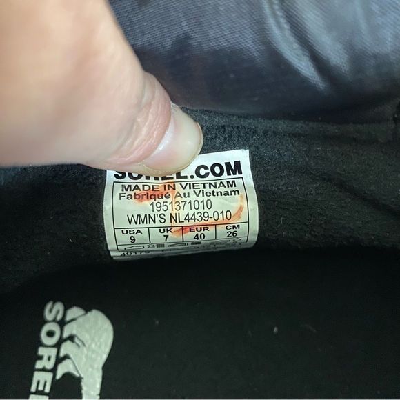 Sorel Out N About III Waterproof Puffy Zip Boots 9 NWT - Picture 9 of 11